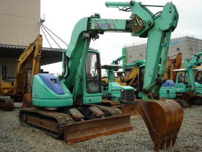 探索二手挖掘機市場 住友SH75-2型號與上海尼基明建筑機械進出口的行業角色