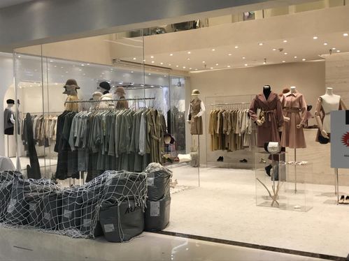 服裝批發(fā) 2020年實(shí)體轉(zhuǎn)戰(zhàn)直播間后,帶你考察廣州線下檔口實(shí)況 入門級講解